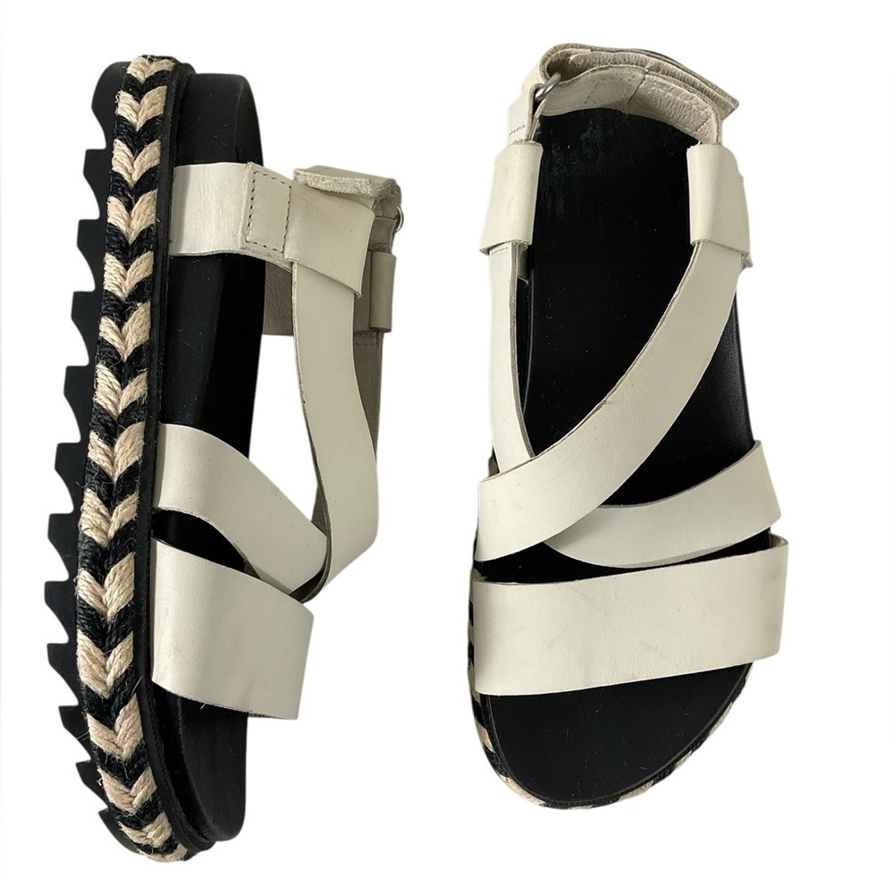 Sorel Roaming Crisscross Platform Sandals White Leather Size 6.5 Chalk / Craie